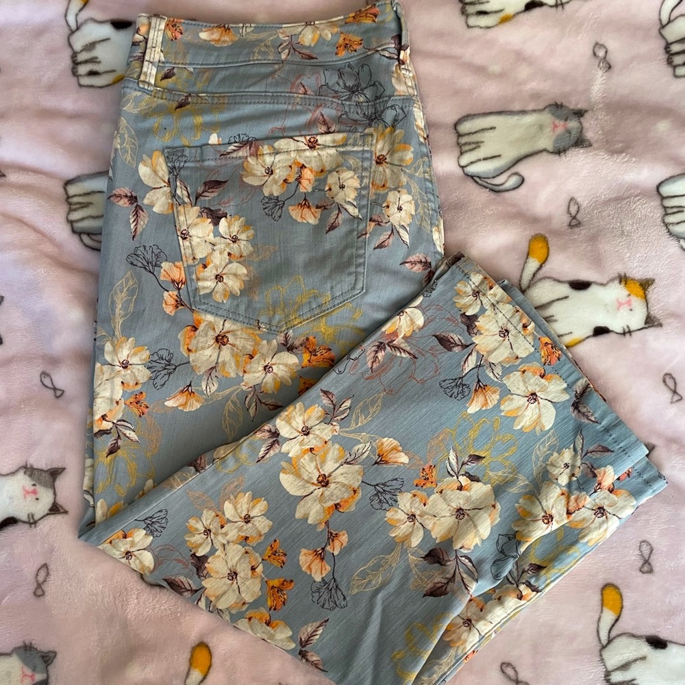 Nine West Capri Pants